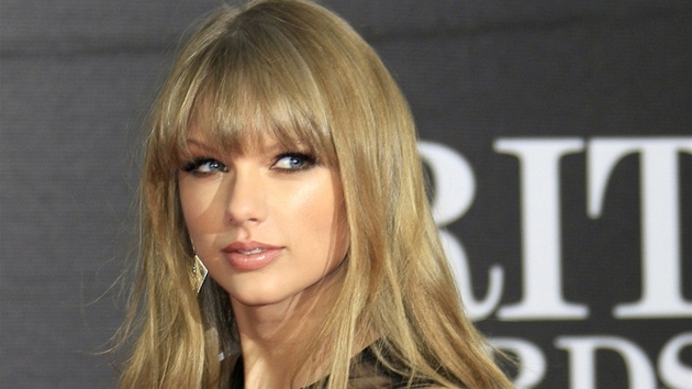 Brit Awards 2013: Taylor Swiftov