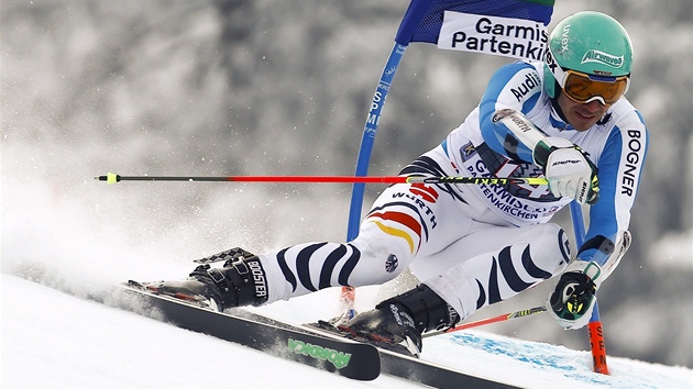 Felix Neureuther pi obm slalomu v Garmisch-Partenkirchenu. 