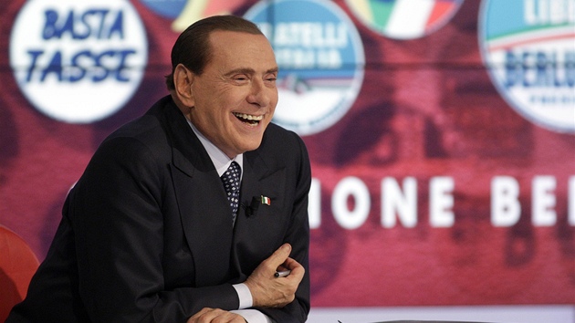 V evidentn dobrm rozmaru vystoupil naposledy ped volbami v televizi Silvio Berlusconi. Pr u nechce bt popt premirem, nicmn njak to ministersk keslo by pijal. 