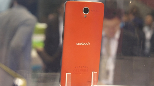 Alcatel OneTouch Idol X na veletrhu MWC