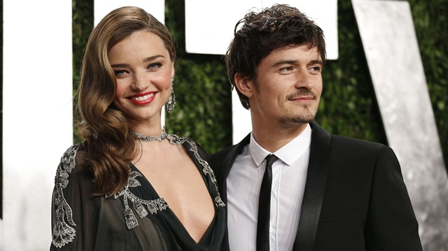 Modelka Miranda Kerrov a herec Orlando Bloom (24. nora 2013)