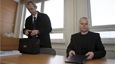 Tomáš Jarolím (vpravo) u soudu Tomáš Jarolím (vpravo) u soudu