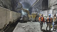 Pohled do tunel projektu East Access pod stanicí Grand Central. 