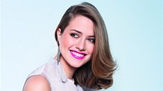 Emma Smetana pi focení pro Cosmopolitan