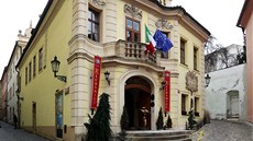 Mezi nejromantičtější hotely světa patří podle turistů pražský hotel Alchymist... Mezi nejromantičtější hotely světa patří podle turistů pražský hotel Alchymist...