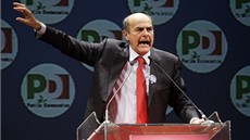 Favoritem voleb je levicová Demokratická strana, kterou vede Pier Luigi Bersani.