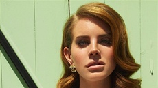 Lana Del Rey k nám dorazí na svou koncertní premiéru. Lana Del Rey k nám dorazí na svou koncertní premiéru.