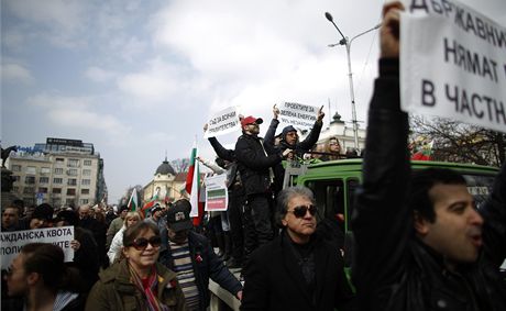 V Bulharsku opt protestovaly desítky tisíc lidí. (3. bezna 2013)