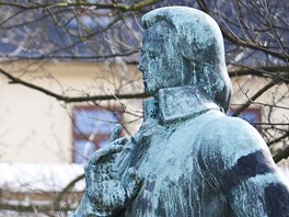 Mozartova socha v Teplicch by se dala s nadszkou oznait za pipomnku