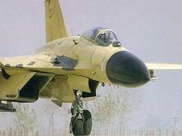 nsk letoun J-11 a rusk stroj Su-27