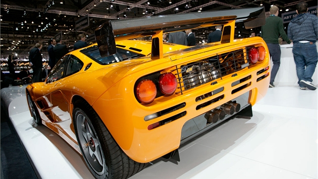 McLaren F1 na enevskm autosalonu