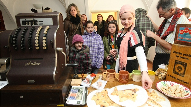 Prohldky tebsk Zadn synagogy a Bauerova domu.