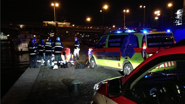 Nehoda na Mnesov most v Praze (5. bezna 2013)