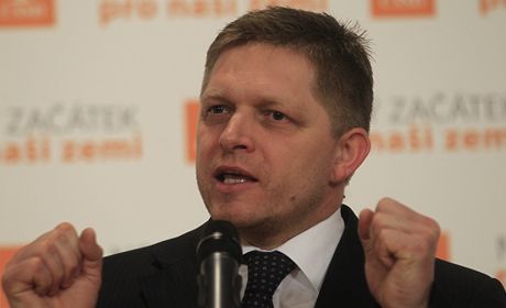 Zaízli jsme posvátnou krávu pravice, rovnou da, ekl delegátm sjezdu SSD slovenský premiér Robert Fico. A sklidil aplaus, toté chce udlat SSD.