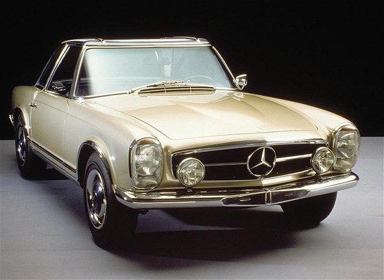 Mercedes 230 SL "Pagoda"