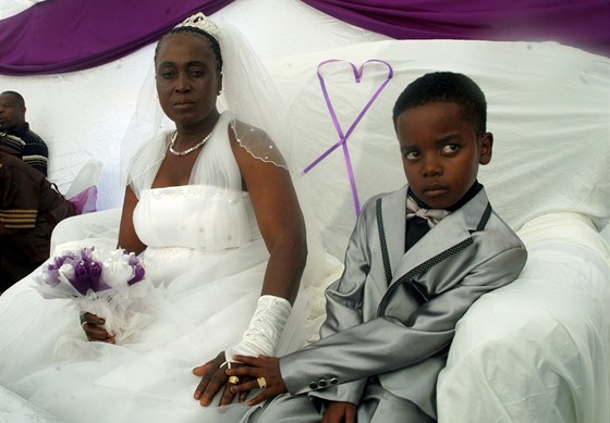 Helena Shabangu a Sanele Masilela se vzali.