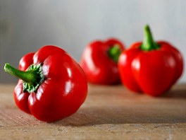 ervená paprika - tato oblíbená a velmi chutná zelenina je plná vitaminu C, a...