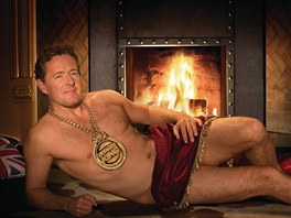 Piers Morgan se ukázal nahý v reklam na parfém Flame etzce rychlých...
