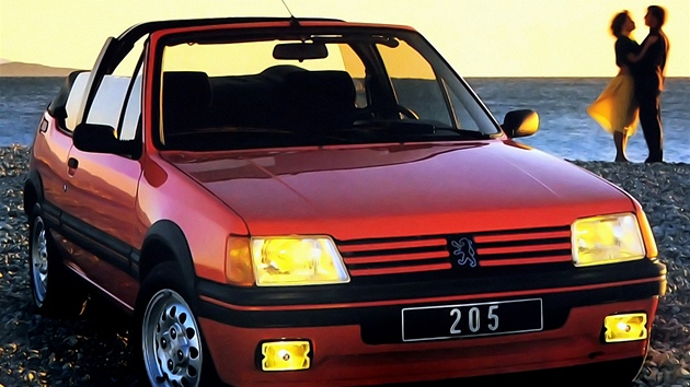 Kabriolet Peugeot 205 ml premiru ti roky po uveden hatchbacku, celkem se jich vyrobilo 72 125 kus.