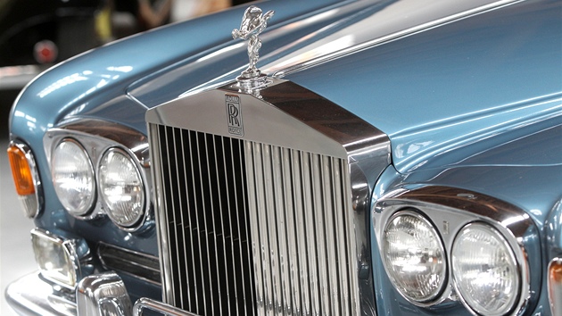 Rolls-Royce Silver Shadow z roku 1969.