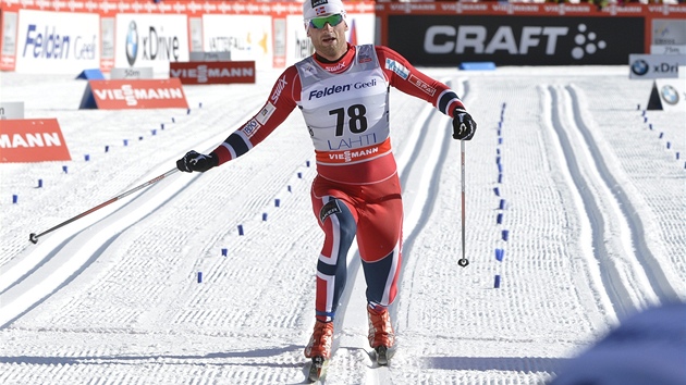 Petter Northug v cli zvodu na 15 kilometr klasickou technikou v Lahti. 