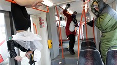 Natáčení videoklipu tance Harlem Shake v tramvaji brněnského dopravního podniku Natáčení videoklipu tance Harlem Shake v tramvaji brněnského dopravního podniku
