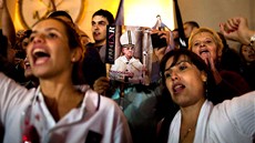 V argentinském Buenos Aires se slavilo vítzství "domácího" papee Bergoglia.