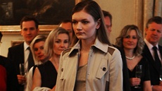 V prostorách Britské ambasády v Praze se konala módní pehlídka znaek Karen