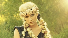 Zpěvačka Kesha na fotce k desce Warrior. Zpěvačka Kesha na fotce k desce Warrior.