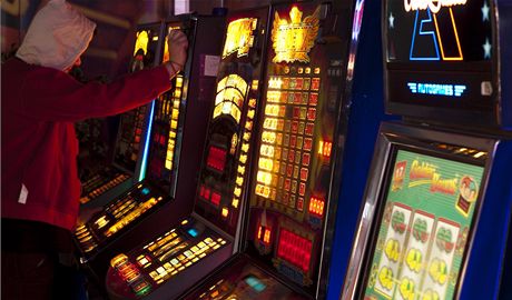 Automaty ve stedu Brna podle starostova návrhu peijí v devíti kasinech. Ilustraní snímek