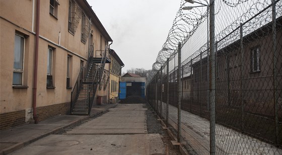 Podle vyjádení námstka ministra vnitra Jiího Nováka by se mohl stát objekt vznice Drahonice táborem pro uprchlíky.