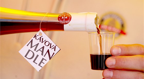 Mandlovice z Hustopeí se prodají ron desítky tisíc lahví. (Ilustraní snímek)