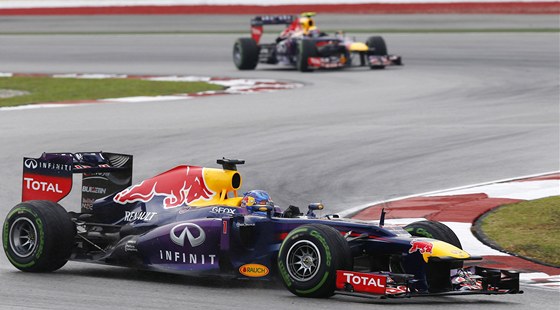 DOMINANCE RED BULLU. Sebastian Vettel vede pi Velké cen Malajsie ped Markem