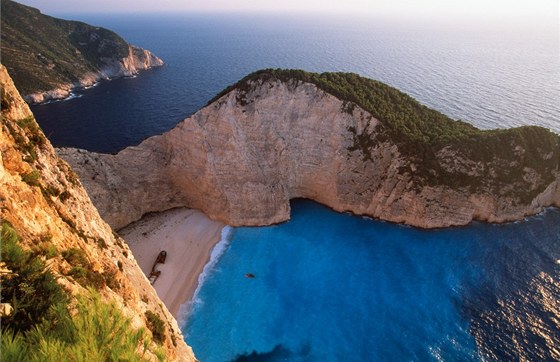 ecko, Zakynthos, plá Navagio (Navajo) 