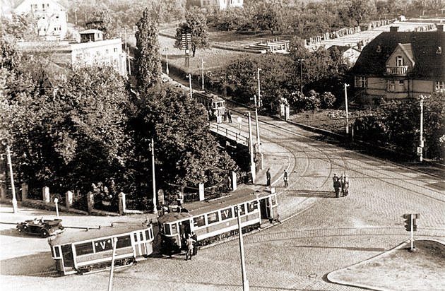 Zatáka v praských Kobylisích, kde byl v kvtnu 1942 spáchán atentát na