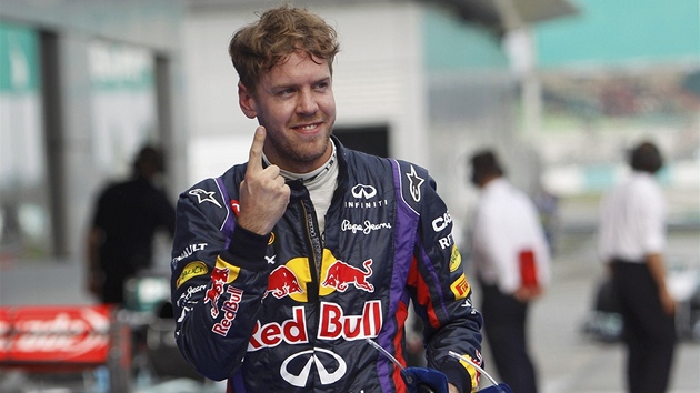 NEML SOUPEE. Pilot formule 1 Sebastian Vettel ze stje Red Bull ovldl kvalifikaci na Velkou cenu Malajsie.