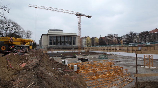 U Jankova divadla v Brn vznikaj nov podzemn gare.