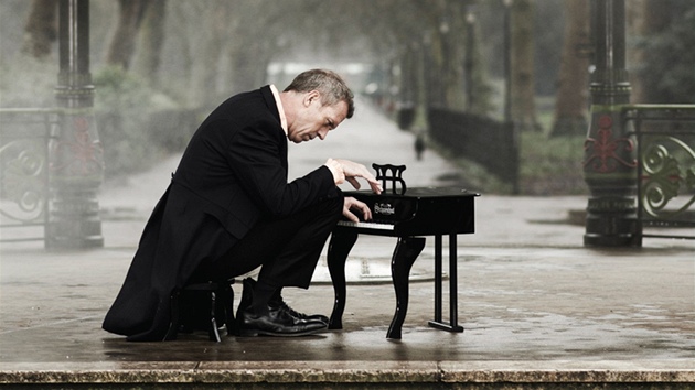 Hugh Laurie (z obalu alba Didn't It Rain)