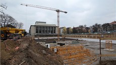 U Janákova divadla v Brn vznikají nové podzemní garáe.