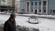 Kyjev zail o ulynulém víkendu pívaly snhu.