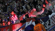 Fanouci Chorvatska bhem kvalifikaního utkání proti Srbsku.