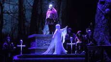 Z inscenace opery Giuseppa Verdiho Don Carlo v praském Národním divadle