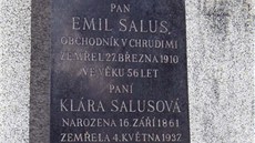 Na chrudimském idovském hbitov leí Emil Salus, praddeek bývalé ministryn