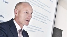 Generální ředitel Českých drah Petr Žaluda hovořil se studenty Dopravní fakulty Generální ředitel Českých drah Petr Žaluda hovořil se studenty Dopravní fakulty