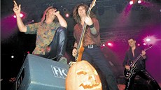 V roce 2003 koncertovala skupina Helloween ve zlínské sportovní hale, tentokrát V roce 2003 koncertovala skupina Helloween ve zlínské sportovní hale, tentokrát