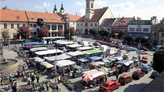 Masarykovo náměstí v Uherském Brodě čeká v roce 2014 zásadní proměna. Masarykovo náměstí v Uherském Brodě čeká v roce 2014 zásadní proměna.