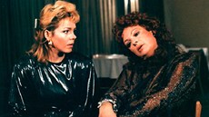 Dagmar Havlová a Jana Hlaváová v televizním filmu Ohnivé eny mezi námi (1987)
