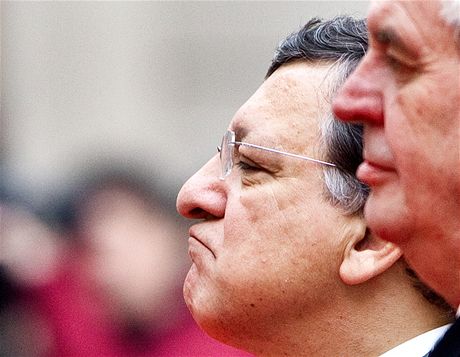 Prezident Milo Zeman a pedseda Evropské komise José Manuel Barroso pi