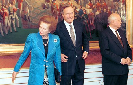 Margaret Thatcherová, George Bush a Michail Gorbaov pi oslav 10. výroí...