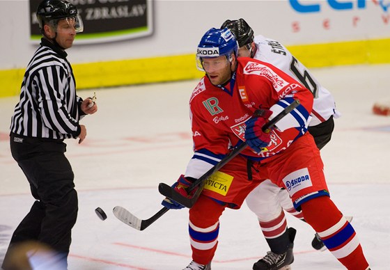 Utkání Euro Hockey Challenge R - Lotysko. V akci Kapitán eského celku Jií